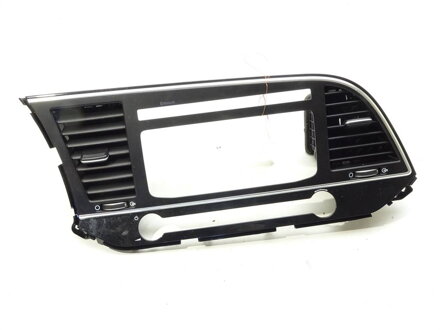 Mřížka ventilace středová Hyundai Elantra VI Sedan (AD, ADA) 2015 - 2022