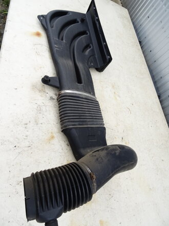 Nasávání vzduchu komín / šnorchl Renault Trucks T 2013 - 2022 22028049