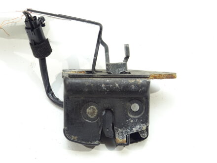 Zámek pátých dveří Alfa Romeo 147 (937_) 2000 - 2010