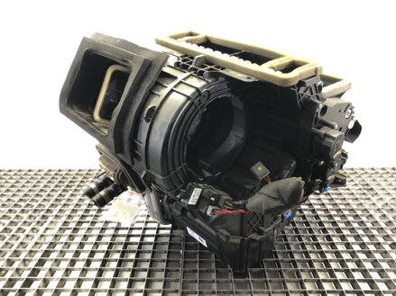 Radiátor topení kompletní kombajn Ford Focus III Turnier 2010 - 2022 BV6N-19B555-NE
