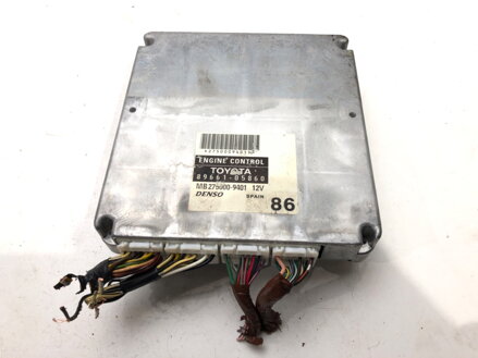 Řídicí jednotka motoru Toyota Avensis (_T25_) 2003 - 2008 89661-05860