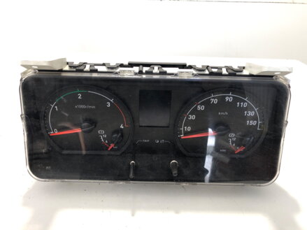 Tachometr budíky Renault Trucks D 2013 - 2022