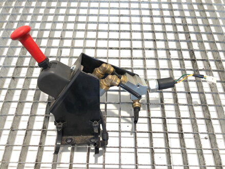 Páka ruční brzdy Renault Trucks D 2013 - 2022