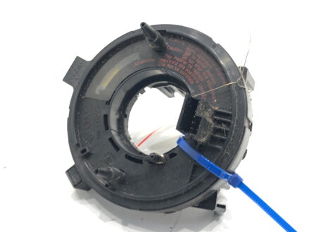 Kroužek šnek airbagu Audi A4 B5 Avant (8D5) 1994 - 2002