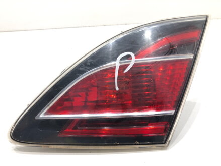 Světlo zadní pravé vnitřní Mazda 6 Hatchback (GH) 2007 - 2013