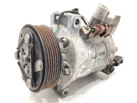 Kompresor klimatizace Skoda Fabia III Kombi (NJ5) 2014 - 2022 8712P