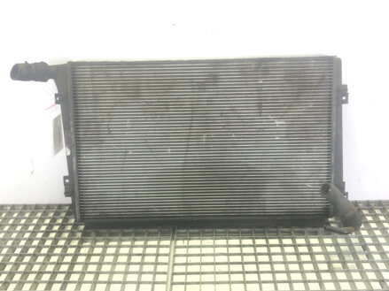 Chladič vody VW Golf V (1K1) 2003 - 2010 1K012125AK