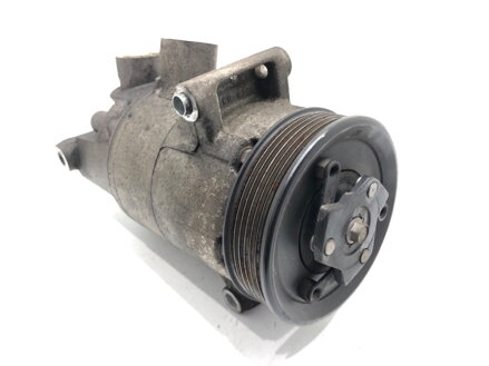 Kompresor klimatizace Skoda Octavia III Combi (5E5, 5E6) 2012 - 2022 5Q0820803B