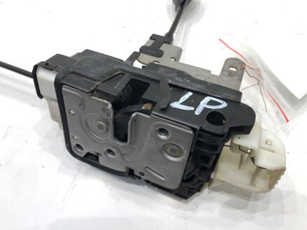 Zámek dveří levý přední Volvo V40 Liftback (525, 526) 2012 - 2022 31391822