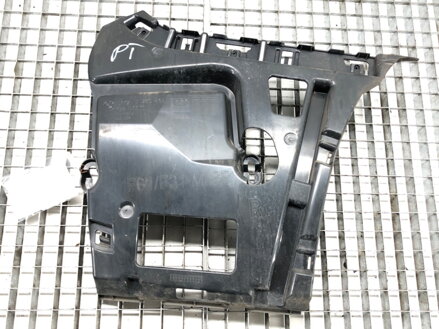Držák nárazníku zadní pravý BMW 3 Touring (F31) 2012 - 2019 7260464