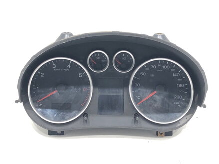 Tachometr budíky Audi A2 (8Z0) 2000 - 2005 8Z0920900G