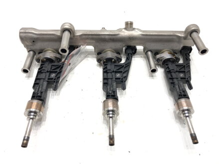 Vstřikovací rampa BMW X1 (U11) 2022-2025 8744746