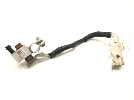 PÓL / svorka (BATERIE) mínus Skoda Octavia IV (NX3, NN3) 2020 - 2022 5WA937548A