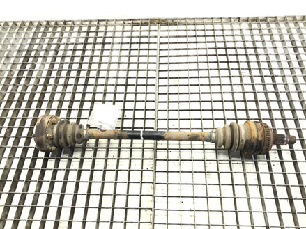 Poloosa pravá zadní BMW 1 (E87) 2003 - 2013