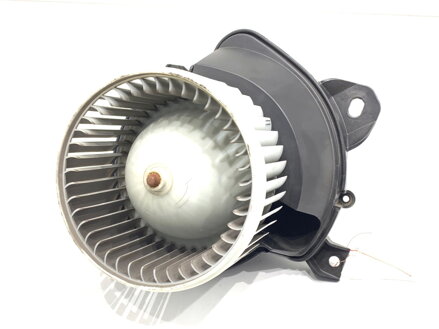 Ventilátor topení Opel Corsa E (X15) 2014 - 2022 13335075