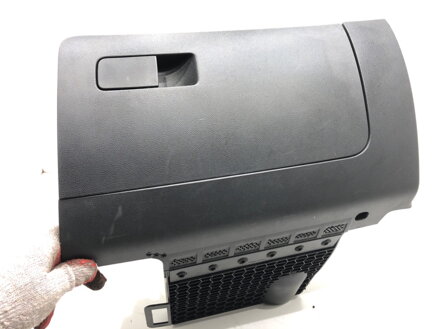 Odkládací schránka spolujezdce Skoda Rapid (NH3, NK3, NK6) 2012 - 2022 5JB857097E