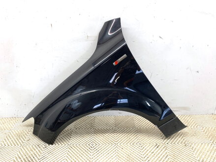 Blatník levý přední Audi Q7 (4LB) 2006 - 2016 L8L8