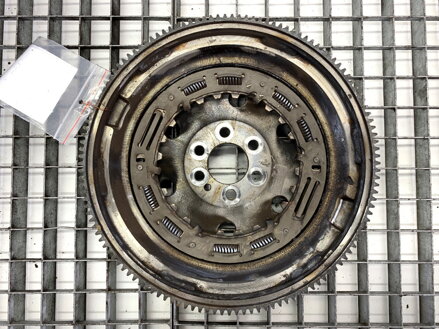 Spojka VW Touran (5T1) 2015 - 2022 04E105266K