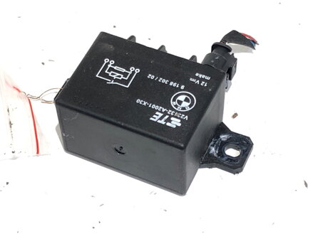 Modul relé ventilátoru BMW 6 Gran Coupe (F06) 2012 - 2018 9198302