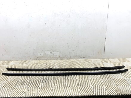 Střešní nosiče / ližiny střešní sada VW Passat B8 Variant (3G5, CB5) 2014 - 2022