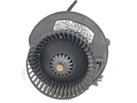 Ventilátor topení Audi A3 Limousine (8VS, 8VM) 2013 - 2022 5Q1819021B