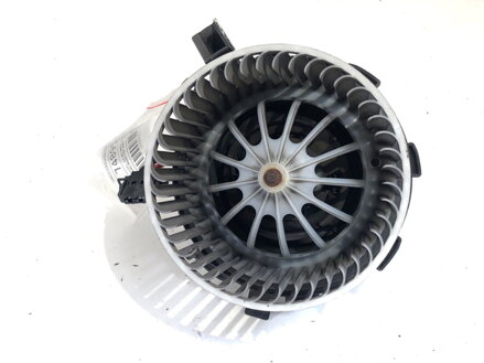 Ventilátor topení Audi A4 B8 (8K2) 2007 - 2015 U0852003