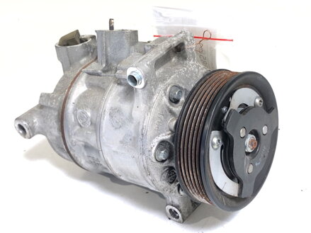 Kompresor klimatizace VW Passat B8 Variant (3G5, CB5) 2014 - 2022 5Q0816803F