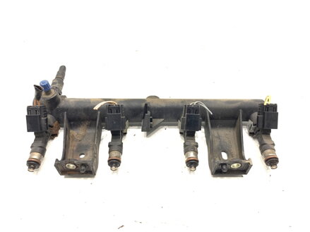 Vstřikovací rampa Peugeot 206 Liftback (2A/C) 1998 - 2012 0280158057
