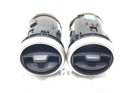 Mřížka ventilace přední Nissan Qashqai / Qashqai + 2 I (J10, NJ10, JJ10E) 2006 - 2014 68760JD10A