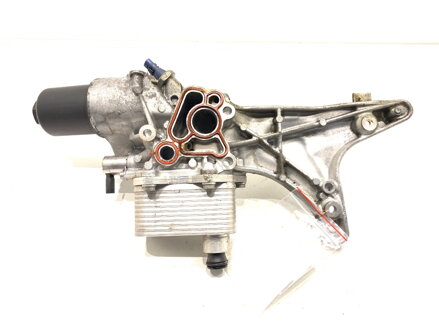 Základna chladič oleje Audi A7 Sportback (4KA) 2017 - 2022 06Q117021E