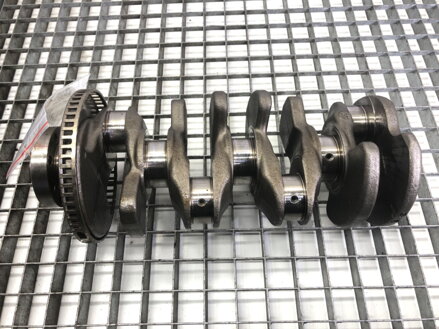 Hřídel klikový Audi A7 Sportback (4KA) 2017 - 2022 050105189K DRY