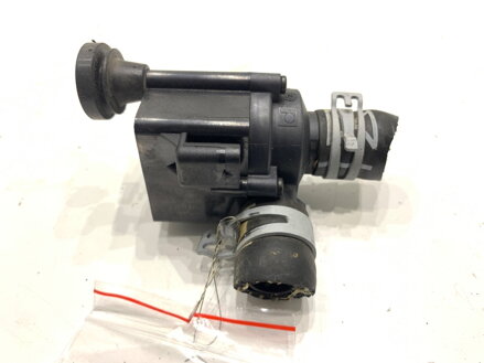 Přídavná vodní pumpa Audi A4 B9 (8W2, 8WC) 2015 - 2022 06H121601N