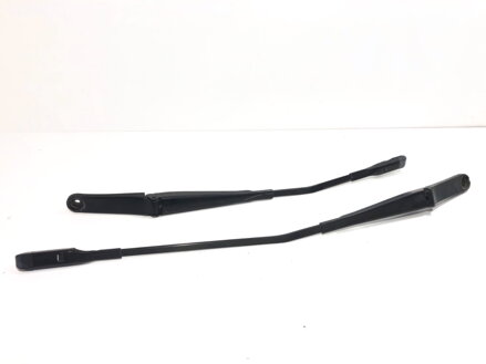 Stěrač sada přední Audi A4 B9 Avant (8W5, 8WD) 2015 - 2025