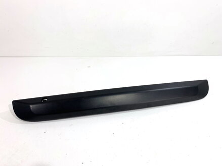 Lišta víka kufru zadní Opel Vivaro C Autobus (K0) 2019 - 2022 9813797277