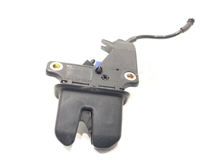 Zámek víka kufru zadní Audi A4 B6 (8E2) 2000 - 2005 8E5827505B