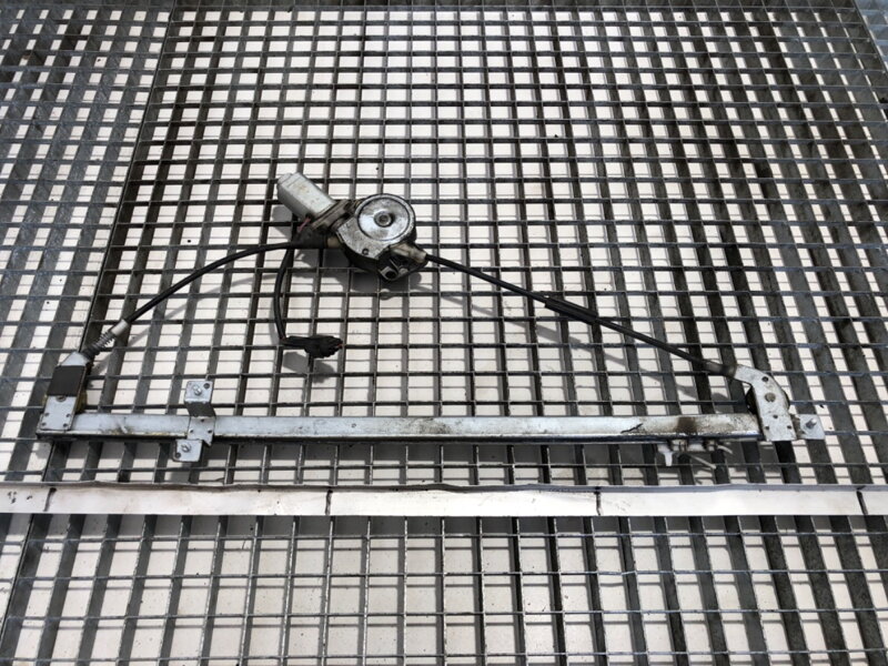 Stahovačka okna levá přední Peugeot Boxer Autobus (244, Z_) 2001 - 2022