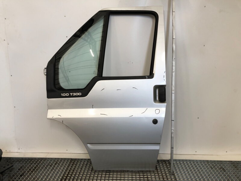 Dveře levé přední Ford Transit Autobus (FD_ _, FB_ _, FS_ _, FZ_ _, FC_ _) 2000 - 2006