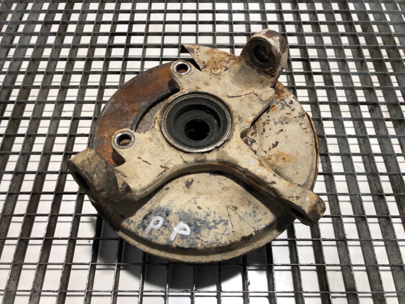 Otoč pravá přední Opel Frontera A (U92) 1992 - 1998