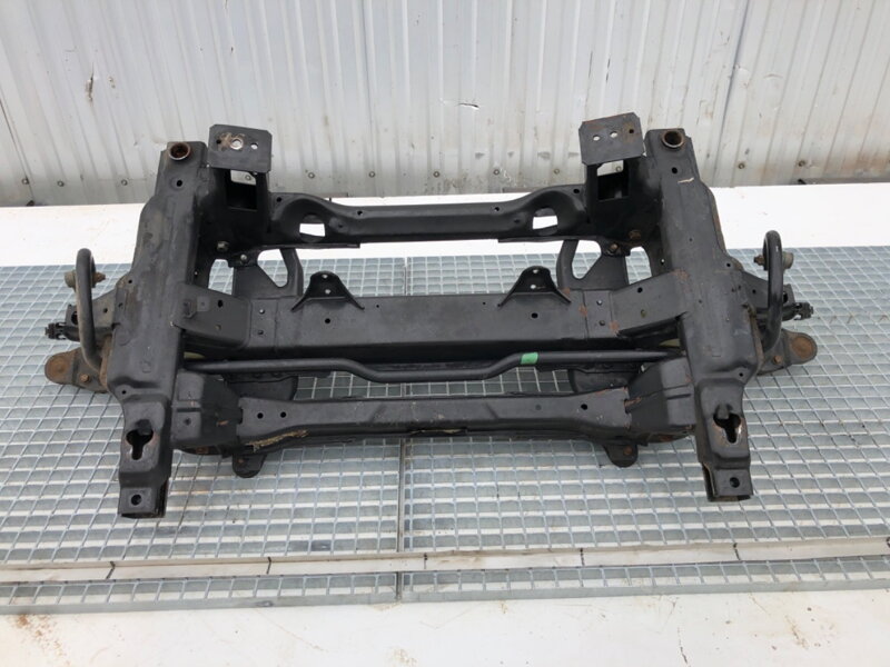 Výztuha POD motor Mercedes-benz Sprinter 3-T (B906) 2006 - 2022 A9063304506