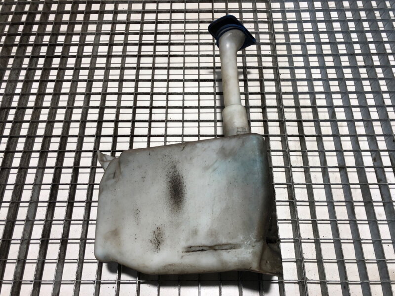 Nádobka ostřikovačů VW Transporter IV Autobus ( 70B , 70C , 7DB , 7DK , 70J , 70K , 7DC , 7 1990 - 2004 701955453B