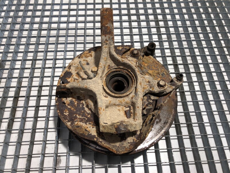 Otoč pravá přední Suzuki Grand Vitara I (FT, HT) 1998 - 2006