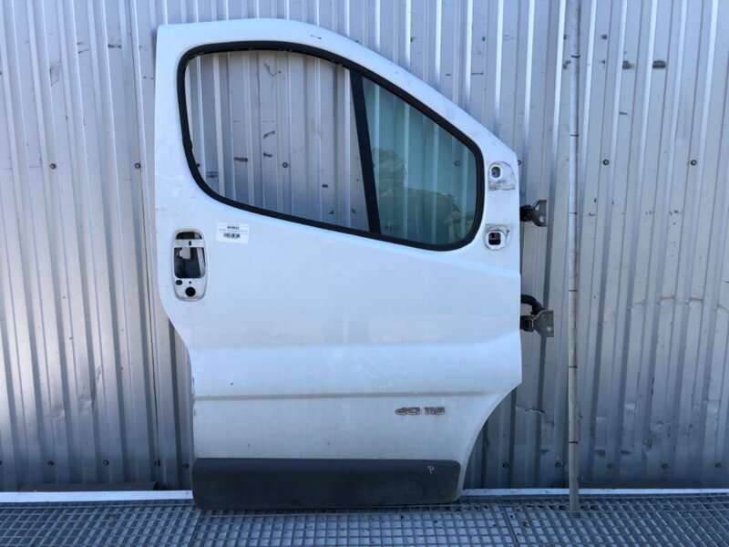 Dveře pravé přední Renault Trafic II Autobus (JL) 2001 - 2022