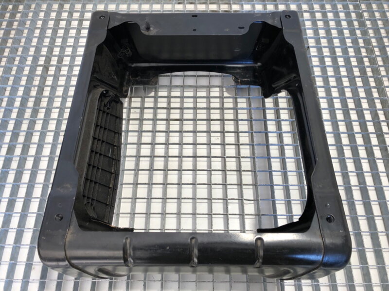 Základna sedadla levého Renault Master III (FV) 2010 - 2022