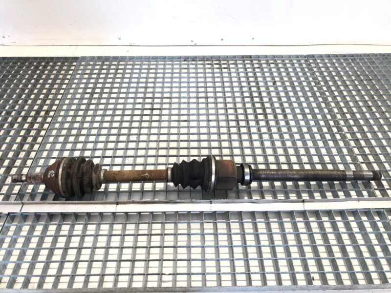 Poloosa pravá přední Fiat Scudo Autobus (270_, 272_) 2007 - 2022