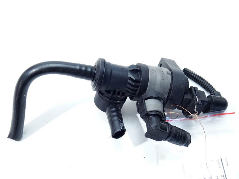 Vodní ventil BMW X5 (F15, F85) 2013 - 2018 7636155