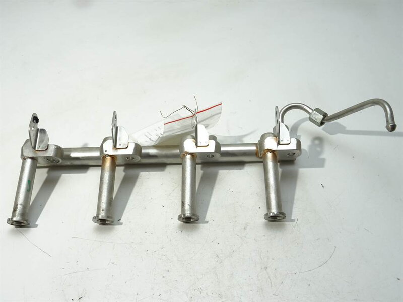 Vstřikovací rampa Volvo V40 Liftback (525, 526) 2012 - 2022 31478555