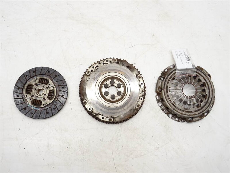 Kompletní spojka Renault Clio IV / Liftback (BH_) 2014 - 2022 302102934R