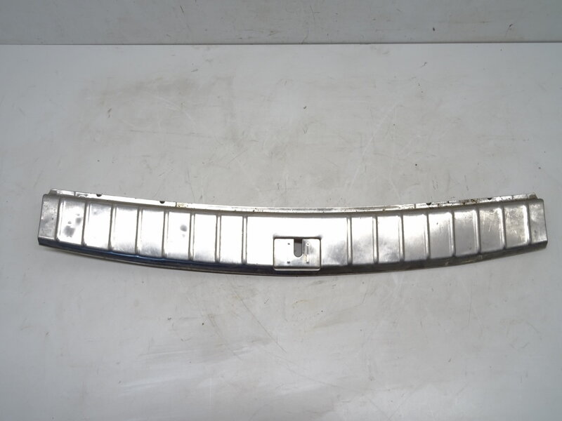 Lišta prahu kufru Porsche Cayenne (9PA) 2002 - 2010 7L5863459C