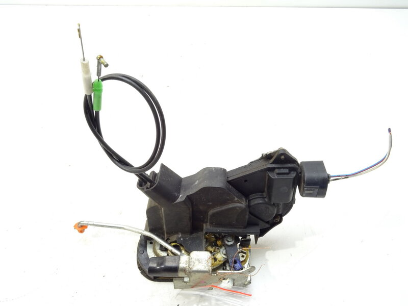 Zámek přední pravý Toyota Previa II (_R3_) 2000 - 2006