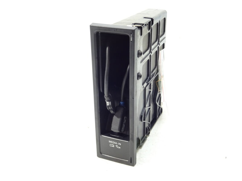 Modul multimédia VW Passat B7 Variant (365) 2010 - 2015 5N0035342E